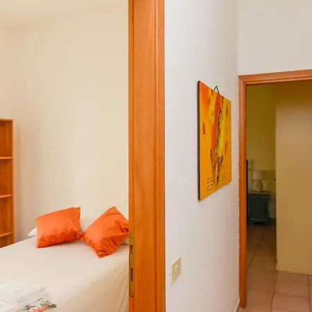 Casa Isabella Нуоро